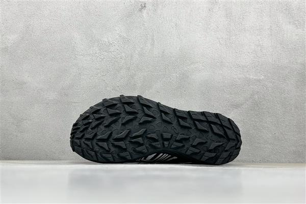 20251128161835201 240